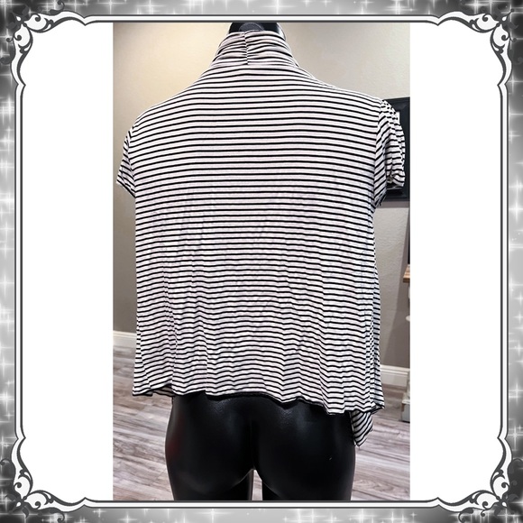 Black White Striped Crop Cardigan Shrug Buckle Free Waterfall Kimono Bke People - Picture 4 of 7